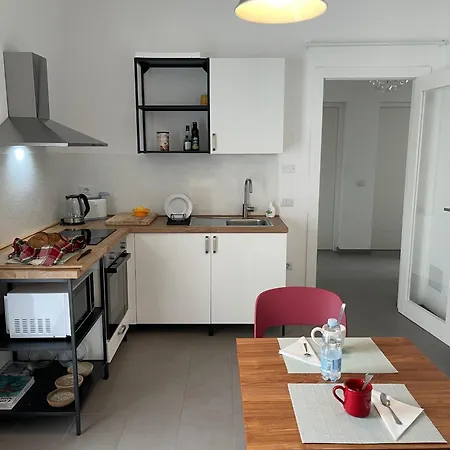 Luma10 Habitación en casa particular Olbia