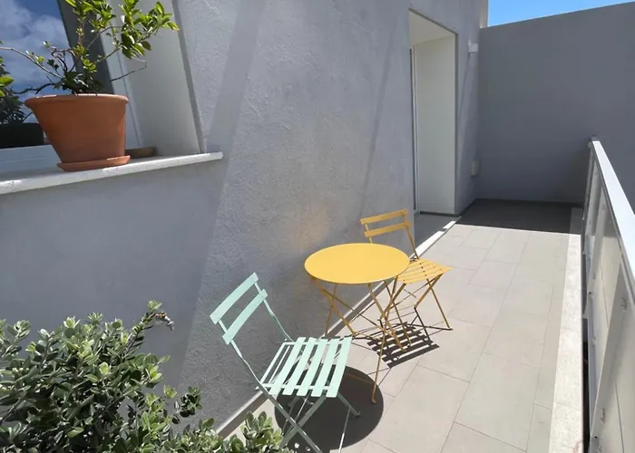 Séjour chez l'habitant Luma10 *